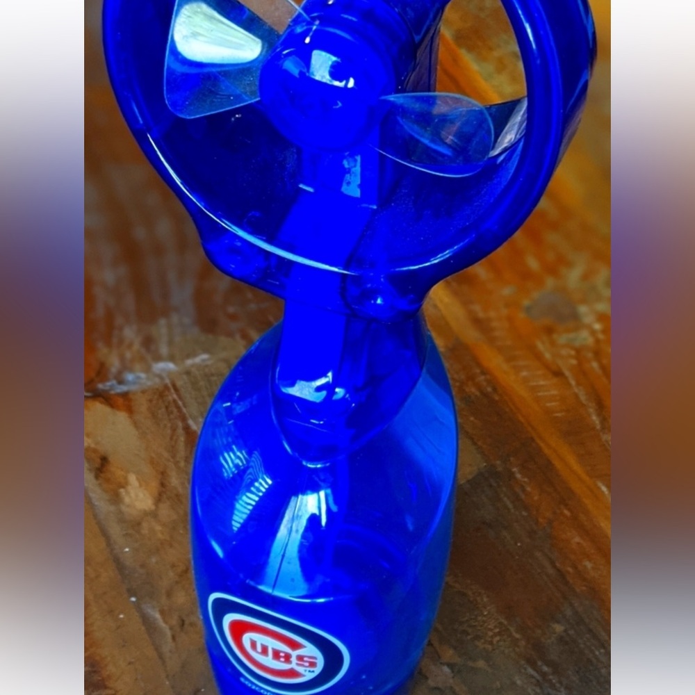 NWOT Cubs Misting Fan